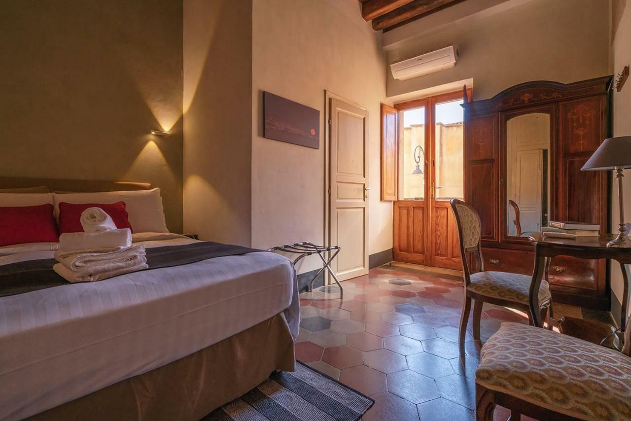 Cappuccine Guesthouse Cagliari Ngoại thất bức ảnh