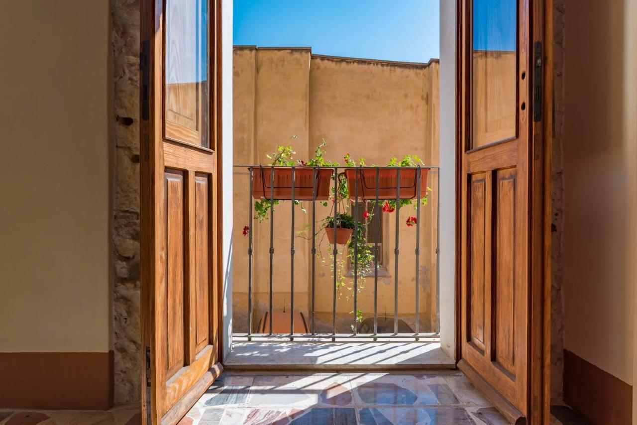 Cappuccine Guesthouse Cagliari Ngoại thất bức ảnh